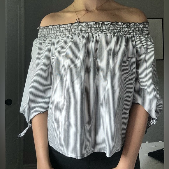 Off the Shoulder - Picture 1 of 2